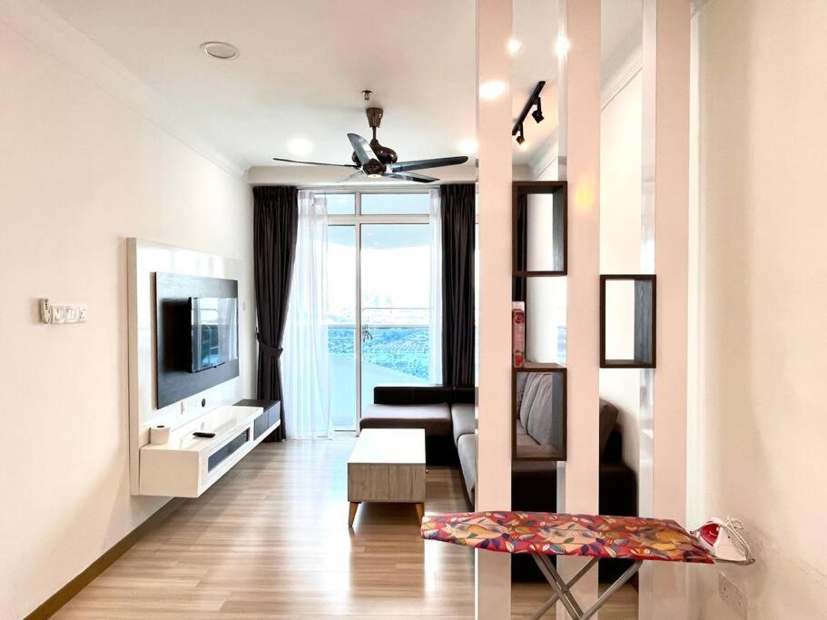 Concept Suite 05 @ The Wave Residence Tranquerah المظهر الخارجي الصورة