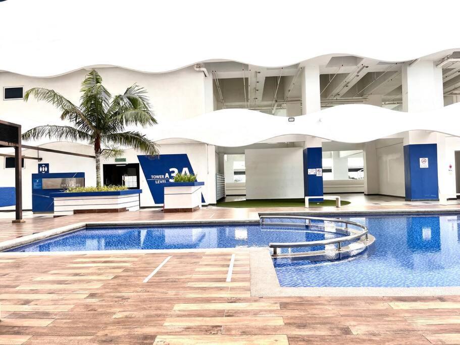 Concept Suite 05 @ The Wave Residence Tranquerah المظهر الخارجي الصورة